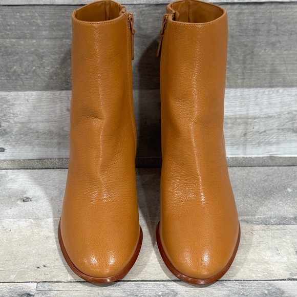 TORY BURCH BROOKE STAMPED HEEL BOOTIE IN CARAMEL CORN - SIZE - 7 - Picture 4 of 10